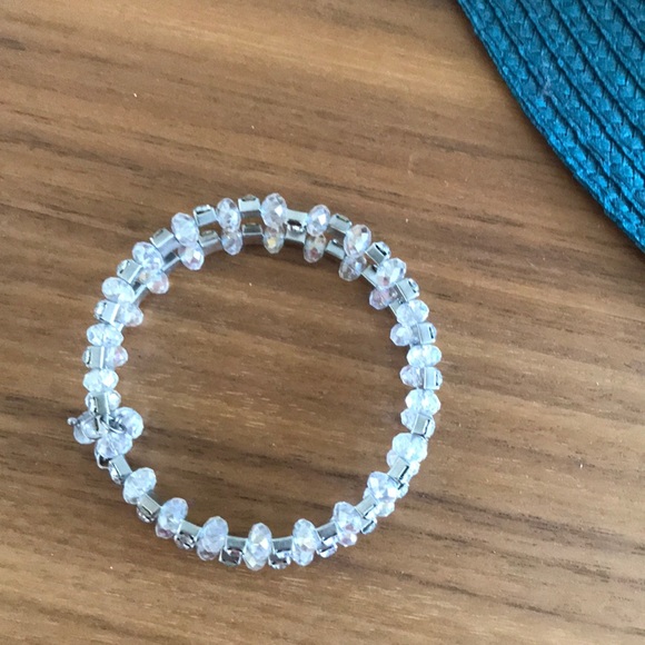 🌺Beautiful Bracelet 🌺 - Picture 3 of 5